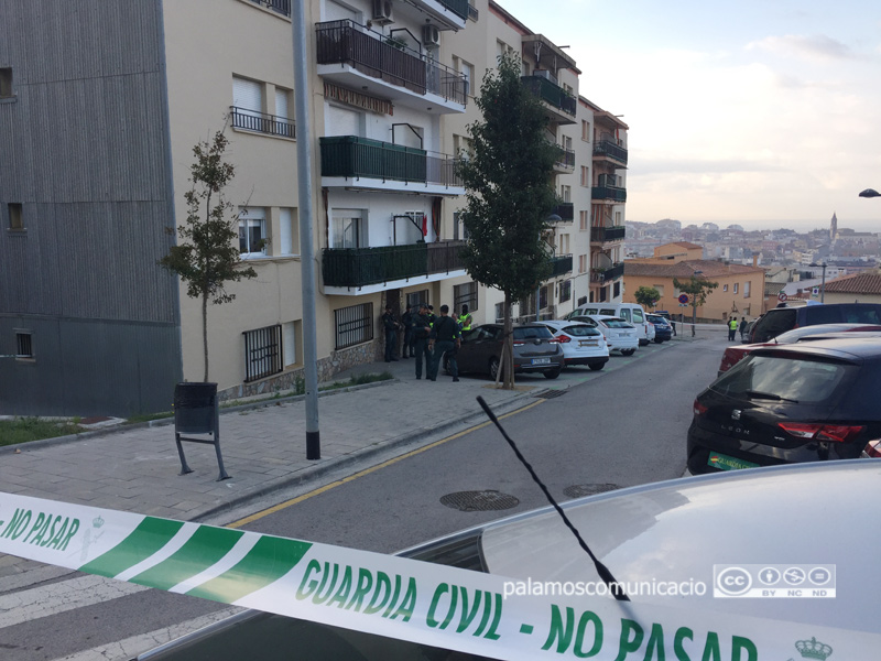 Operatiu de la Guàrdia Civil, al barri de Mas Guàrdies, aquest matí.