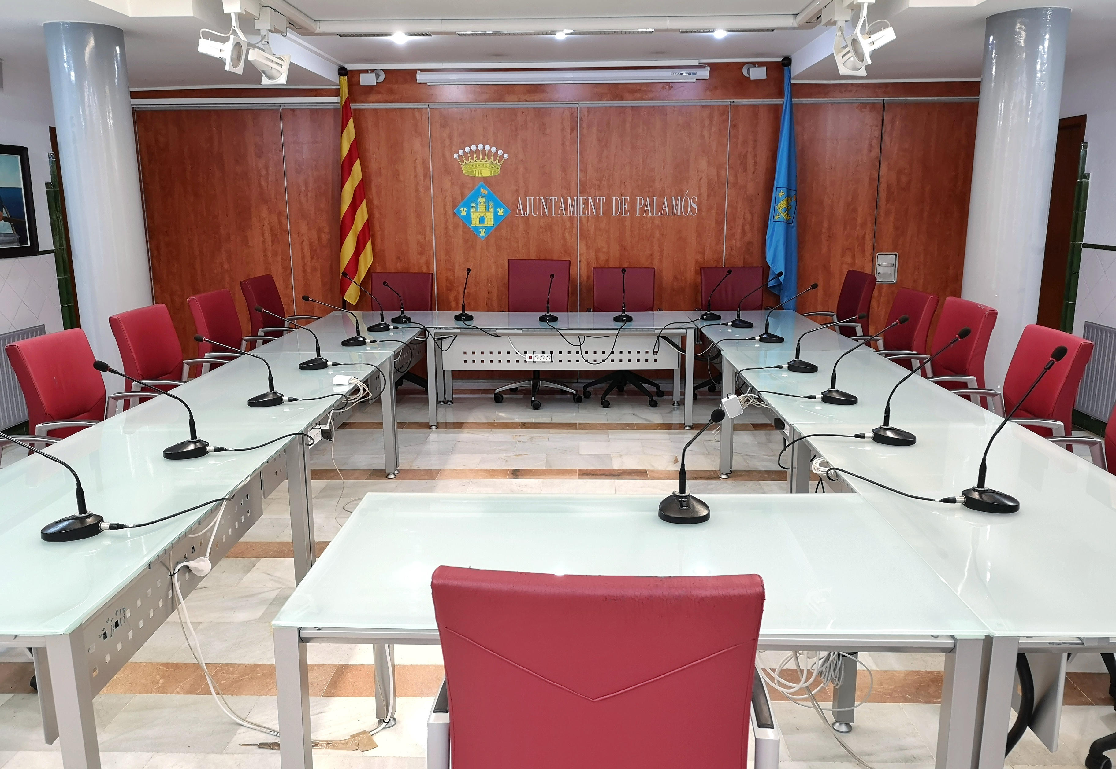 La Sala de Plens de l'Ajuntament de Palamós. (Foto: Ajuntament de Palamós).