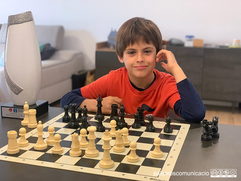 Guillem Gilabert, campió de Catalunya d'escacs Sub8.