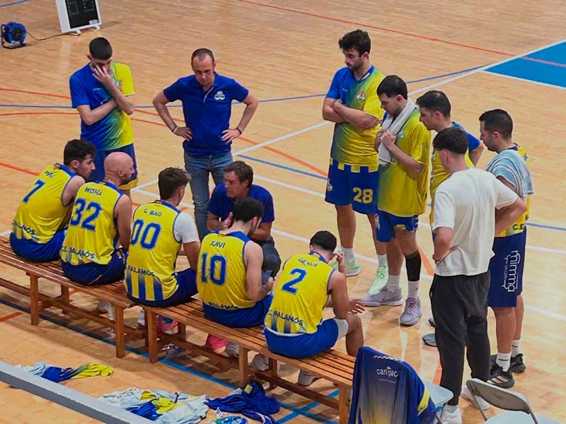 L'equip sènior del Club Esportiu Palamós va guanyar dissabte de 8 punts al CESET. (Foto: CE Palamós).