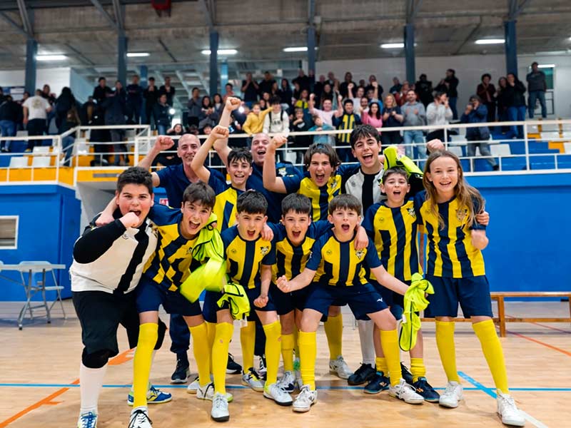 L'equip aleví del Futbol Sala Palamós. (Foto: Futbol Sala Palamós).