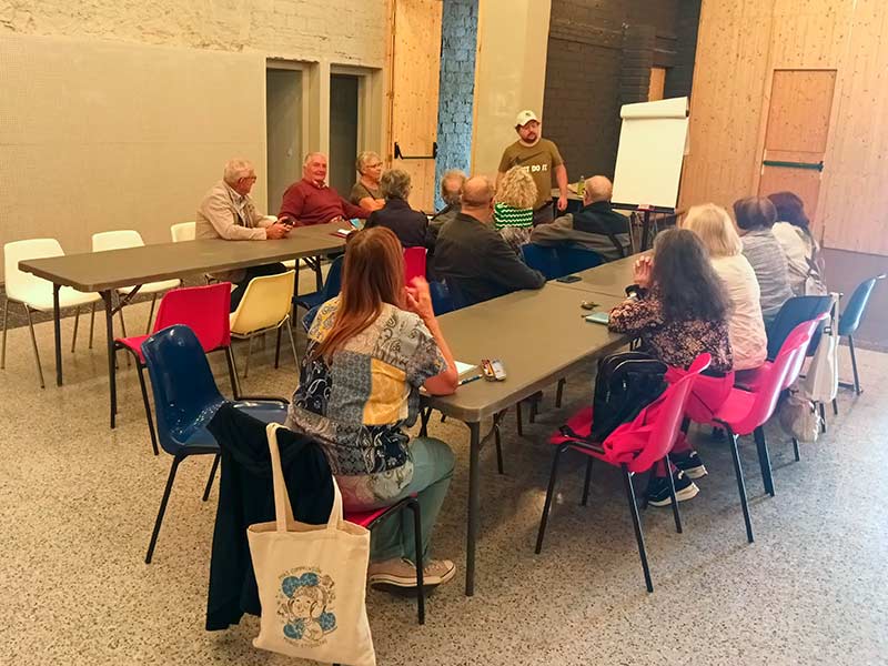 El curs sobre ciberseguretat s’adreça a persones majors de 65 anys. (Foto: Ajuntament de Calonge i Sant Antoni).