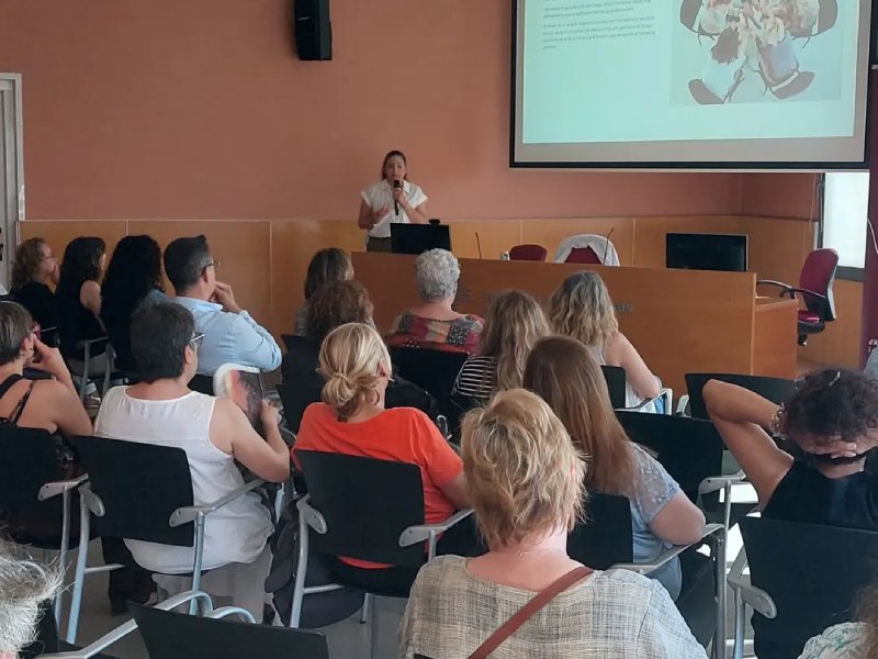 Dimarts es va fer una jornada amb ponències d'especialistes implicats en el diagnòstic i el tractament de la fibromiàlgia. (Foto: ACAF).