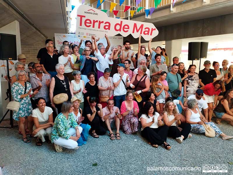 Ahir es va fer l'acte de lliurament de claus de la promoció cooperativa de Sostre Cívic, 'Terra de mar'.