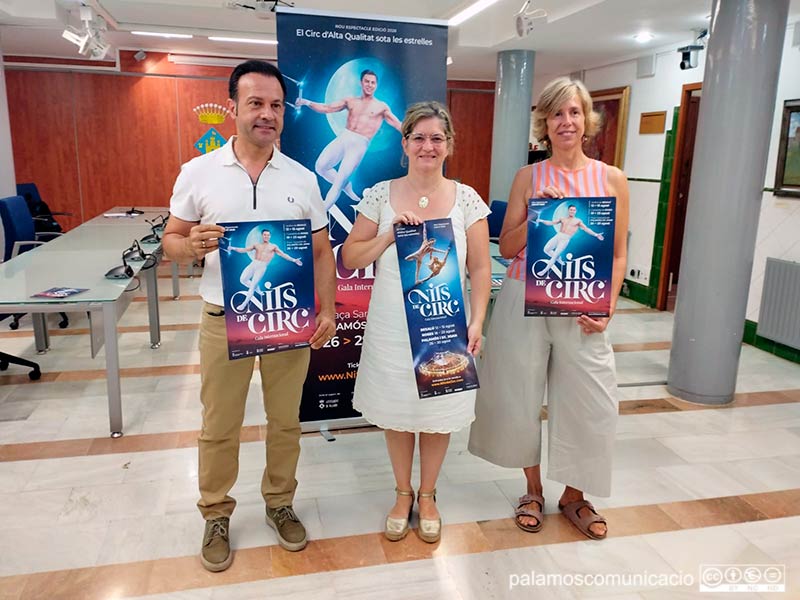 La presentació de 'Nits de Circ' s'ha fet aquest matí a l'Ajuntament de Palamós.