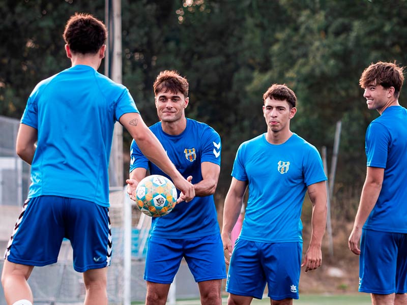 Imatge d'un entrenament del Palamós, aquesta setmana. (Foto: Palamós CF - Laura Heras).