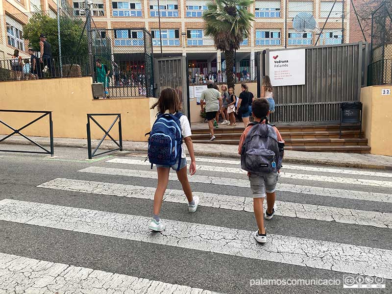 Alumnes de primària de l'Escola Vedruna, aquest matí.