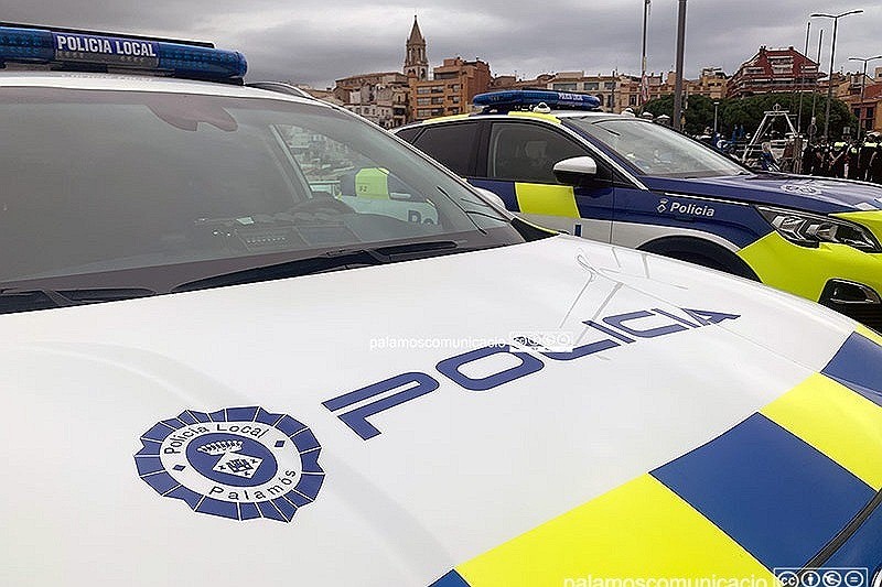 Vehicles de la Policia Local de Palamós i Sant Joan.