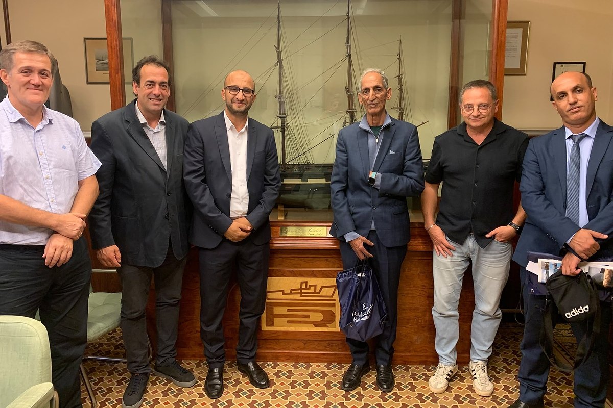 La Cambra de Palamós rep una delegació de la Cambra de Comerç d’Agadir per conèixer el funcionament del port. (Foto: Cambra de Comerç de Palamós).