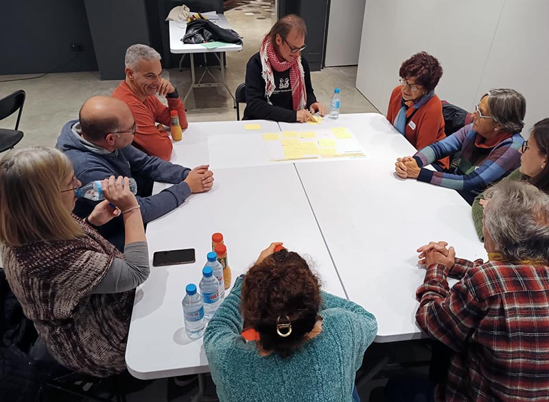 Imatge d'arxiu d'una de les reunions participatives amb la ciutadania. (Foto: Ajuntament de Palamós i Sant Joan).