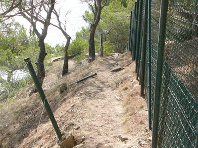 Un tram de camí de ronda al litoral del Baix Empordà.