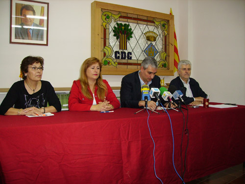 Un moment de la roda informativa celebrada avui pel grup municipal de CiU.