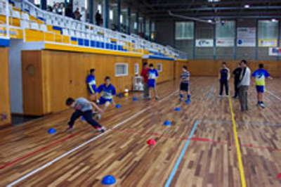 Jugadors de base del Futbol Sala Palamós durant un entrenament.