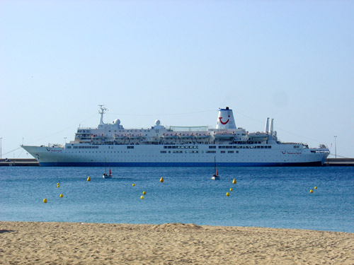 El Thomson Spirit en una anterior estada a Palamós.