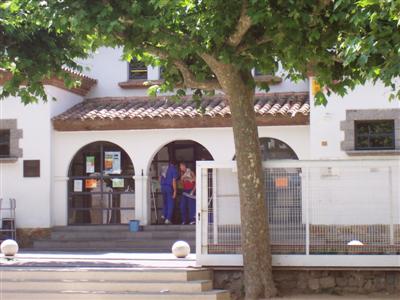 La biblioteca Lluís Barceló i Bou de Palamós.