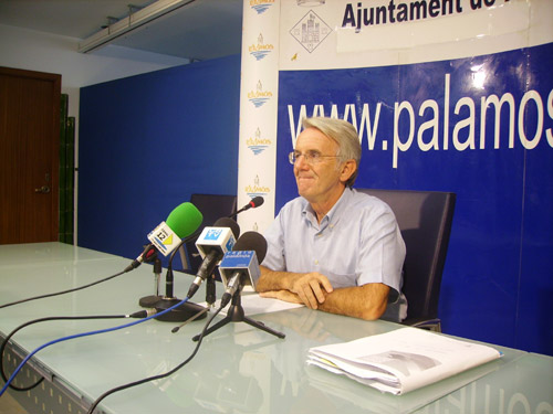 El Síndic de Greuges de Palamós, Jordi Sistach, durant la roda de premsa que ha fet avui.
