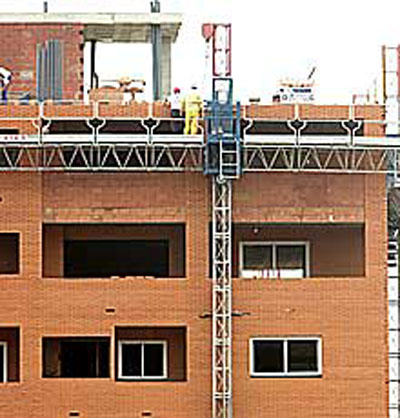 Pisos en construcció a Palamós.