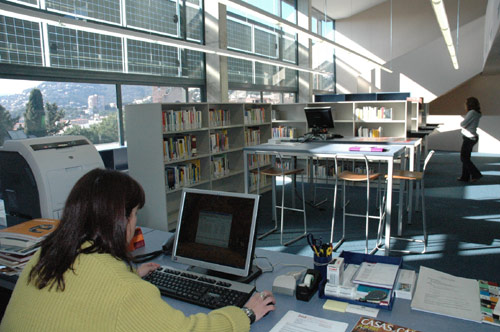 Un aspecte de la nova biblioteca de Calonge.