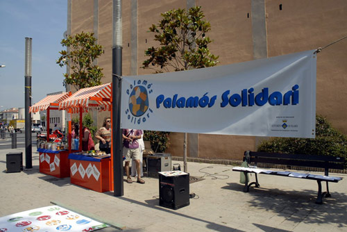 La Festa del Comerç Just, aquest dissabte a Palamós. (Fotografia cedida per Josep Lois).