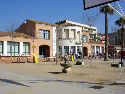 El casal es fa al col·legi Mare de Déu de la Mercè, a la imatge.