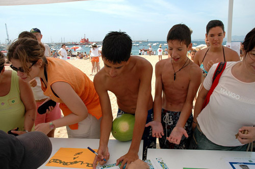 Participants a la cursa de síndries de Palamós, ara fa un any.