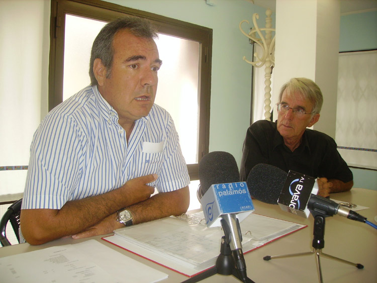 Claudi Mató, en primer terme, i Jordi Sistach, avui a Palamós.