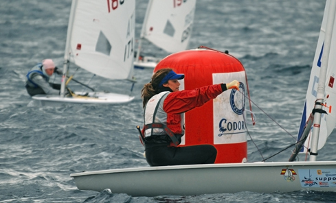 La canaria Alicia Cebrian participara demà en la Medal Race en classe Láser Radial.