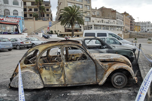 El Citröen 2CV on es va originar el foc. (Fotografia cedida per Josep Lois).