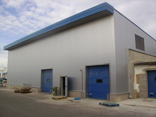 Un dels nous equipaments de la llotja del peix de Palamós.