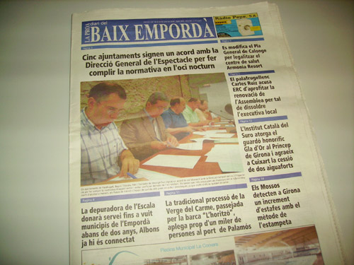 Un antic exemplar de la publicació La Proa.Diari del Baix Empordà.