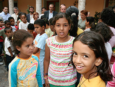 Un grup de nens saharauís acollit a l'estiu a l'Estat espanyol.