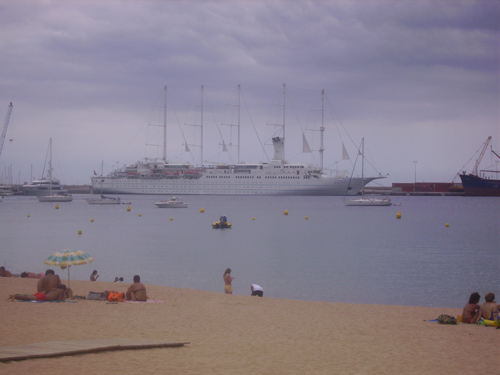 El creuer Wind Surf, en una anterior estada a Palamós.