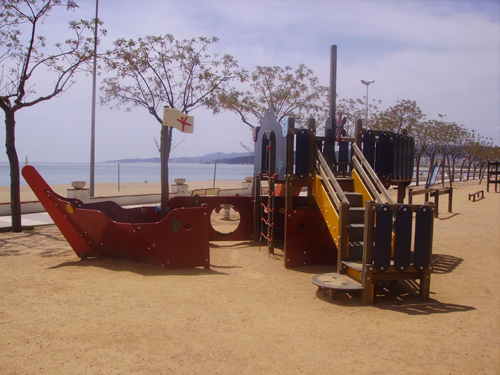 Un dels jocs infantils del passeig que es conservarà.