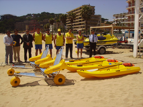 Una part del personal i del material de socorrisme que s'ha presentat avui.