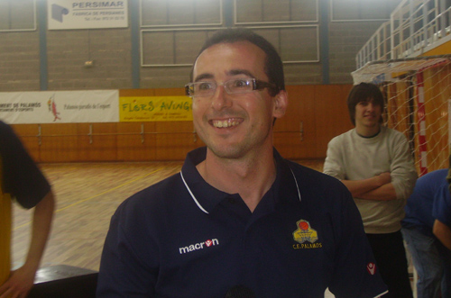 Lluís Puig, entrenador del Carnisseries Arnall Palamós.