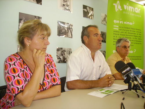 La presentació d'avui, amb Claudi Mató al mig.