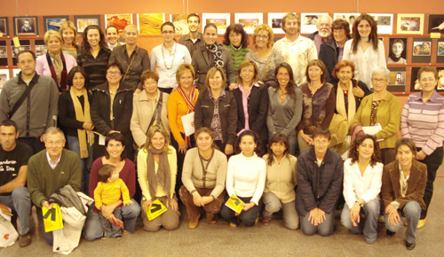 Parelles de voluntaris i aprenents, en una imatge de l'any passat.