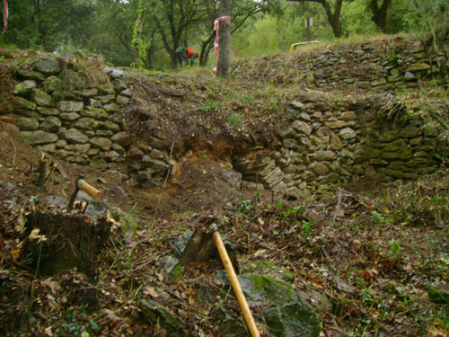 Una de les troballes realitzades a l'entorn del castell de Vila-romà.
