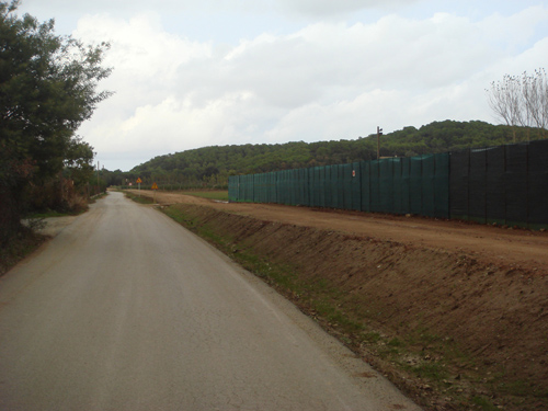 Imatge de l'estat actual de les obres de la Via Verda, a l'alçada de la depuradora de Castell. (Foto: P. Trijueque)