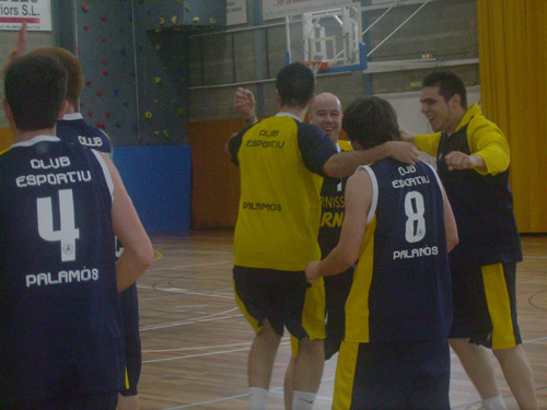 Jugadors del sènior masculí, del Club Esportiu Palamós.