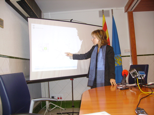 L'alcaldessa Teresa Ferrés durant la presentació avui dels 14 projectes.