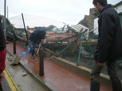 El patrimoni marítim de La Mar d'Amics va quedar visiblement danyat pel temporal.