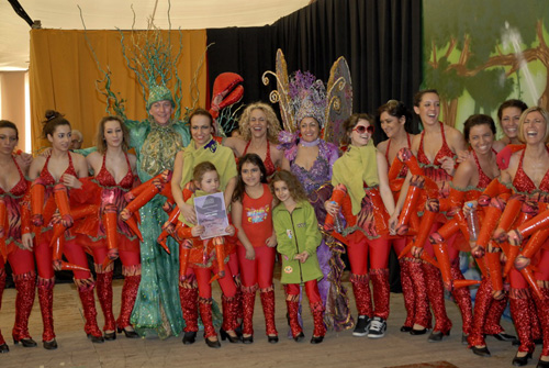 Les Fresques rebent el primer premi de disfresses de la rua. Foto: Josep Lois.