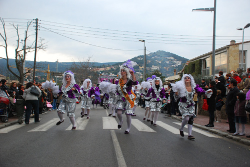 La rua del Carnaval de Calonge, ahir.