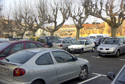Imatge de l'actual aparcament de l'Arbreda, a l'antic camp de futbol del carrer de Cervantes.
