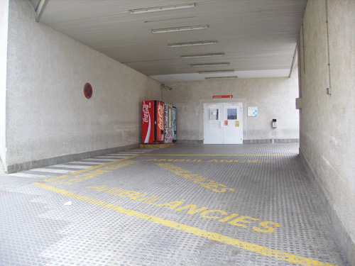 El noi va anar, en principi, a urgÃ¨ncies de l'hospital de PalamÃ³s.