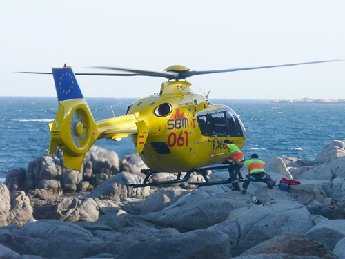 L'helicòpter que va participar en el rescat.