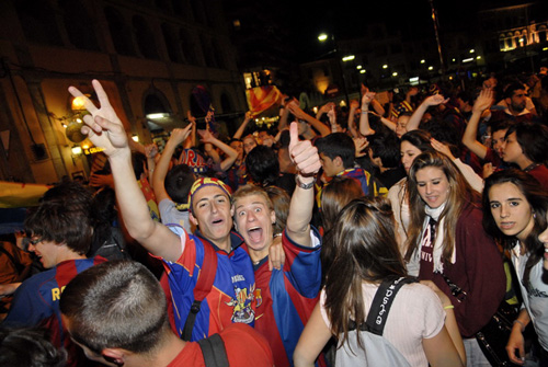 Celebració de la Lliga de Campions guanyada pel Barça, ahir a la Planassa.