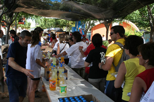 Participants a la Marxa, després d'arribar a la meta.