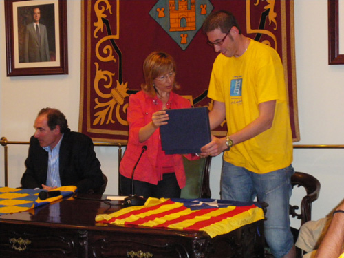 Jugadors del CE Palamós en l'acte institucional de celebració de l'ascens.